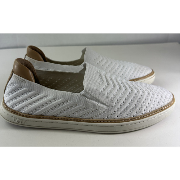 UGG Sammy Chevron Sneakers Slip On Walking Shoes White & Tan Women's Size 10 - Picture 14 of 16